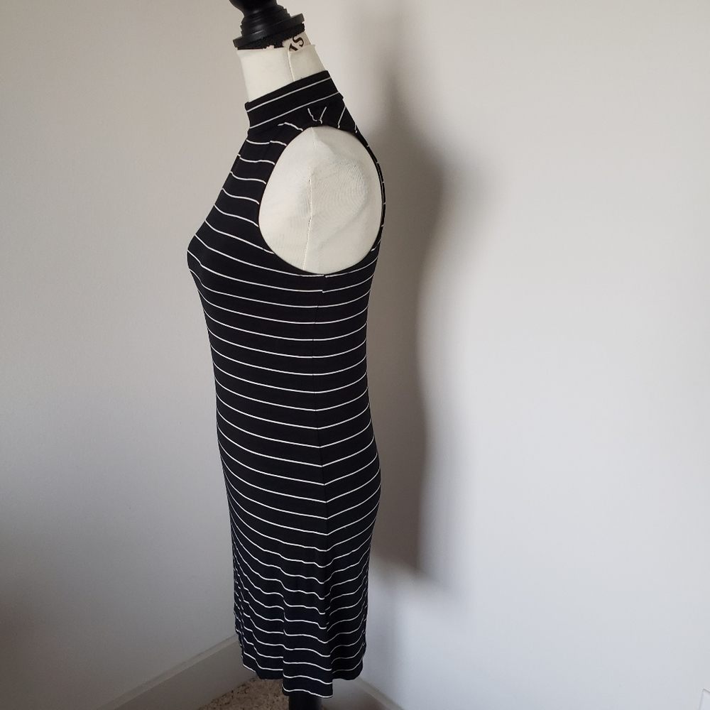 seriously soft. AERO. black striped dress size XS brand new! - Picture 5 of 6